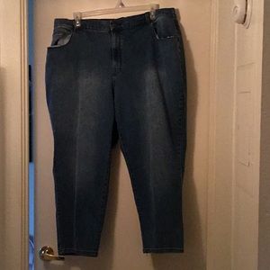 Catherine’s 22WP Curvy Jeans